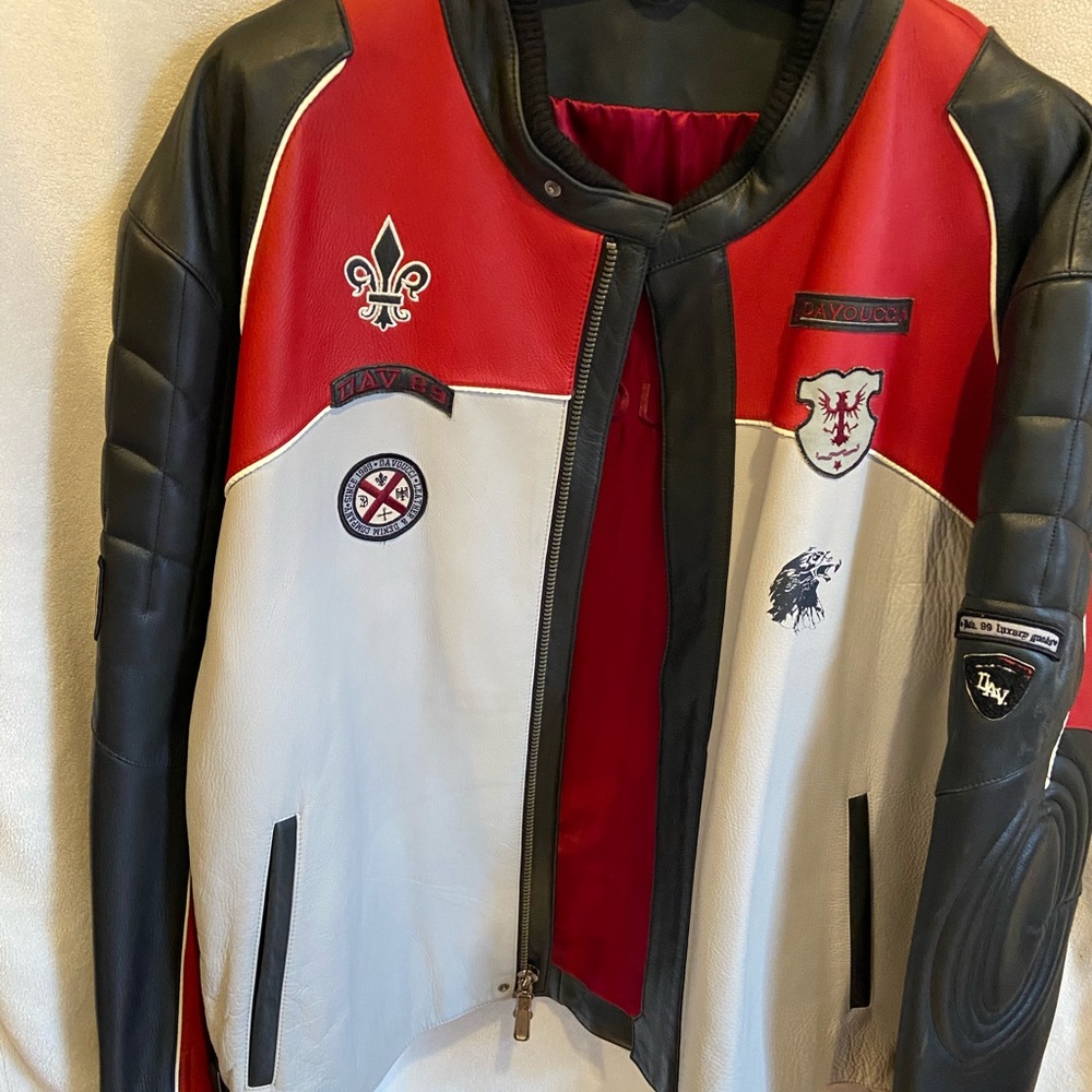 Motorcycle jacket